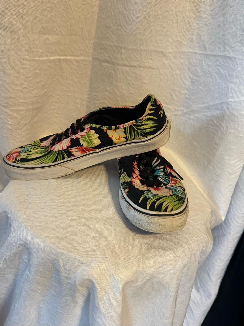 Vans - Picture 2 of 7